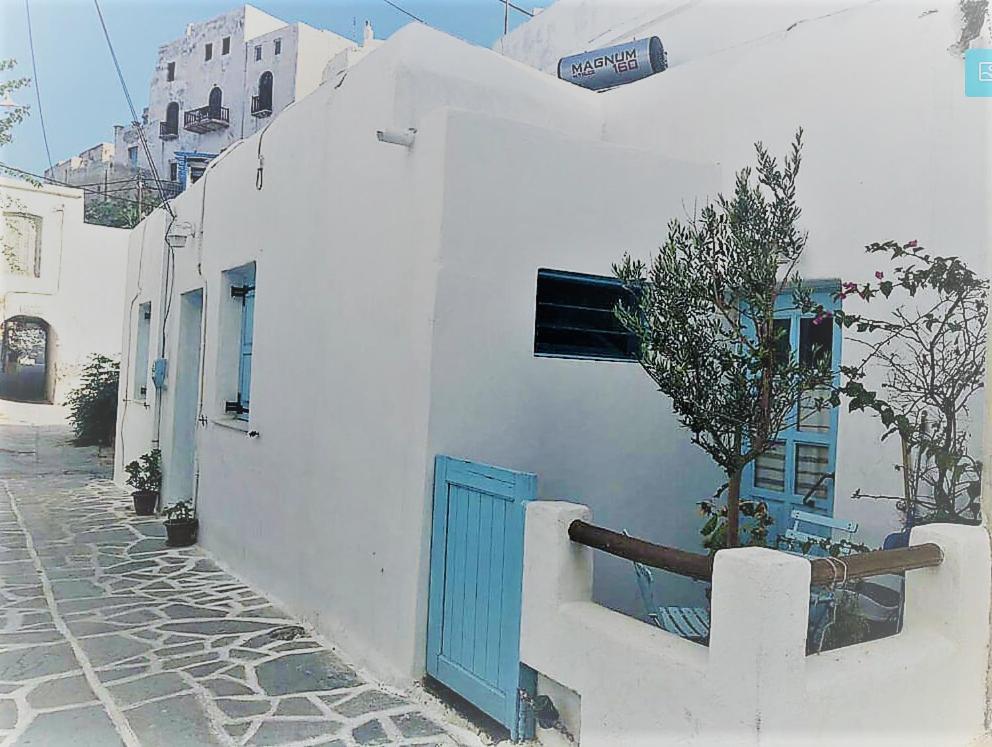 Stella' S House Castle Of Chora Naxos Apartment Naxos City Exterior photo